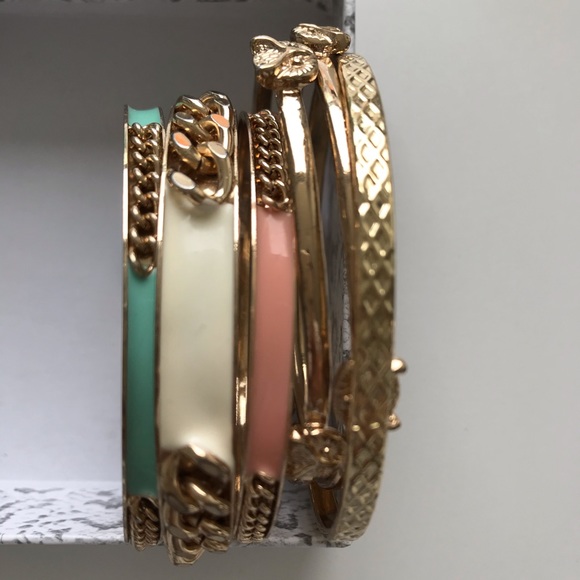 Set of 6 bracelets gold tone - Picture 3 of 7